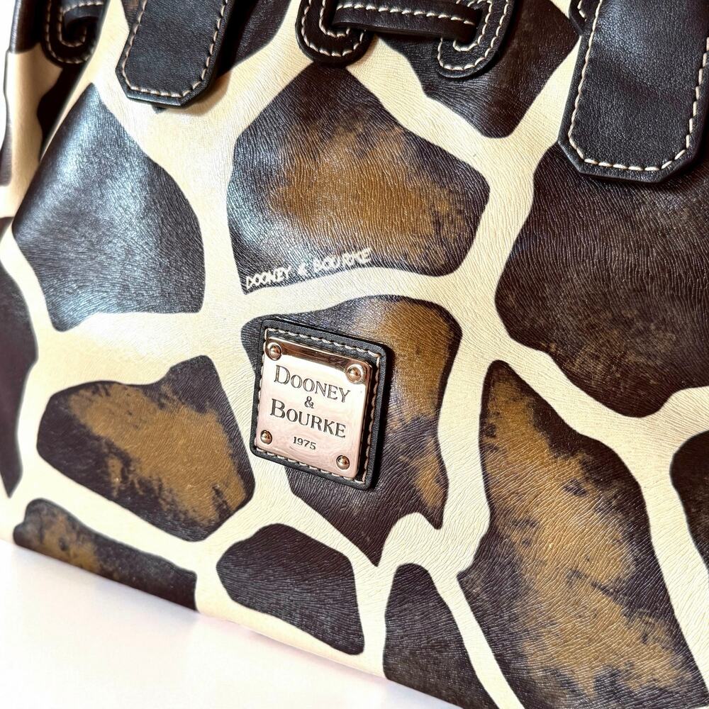 Dooney & Bourke Medium Chiara Leather Satchel Handbag Tote Brown Cream Giraffe - Picture 6 of 14